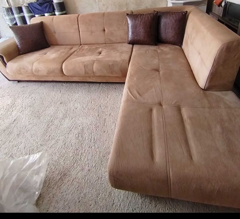 Разтегателен диван с клик-клак механизъм