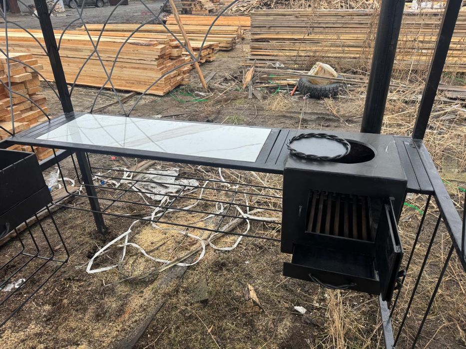 Беседка мангал с крышей