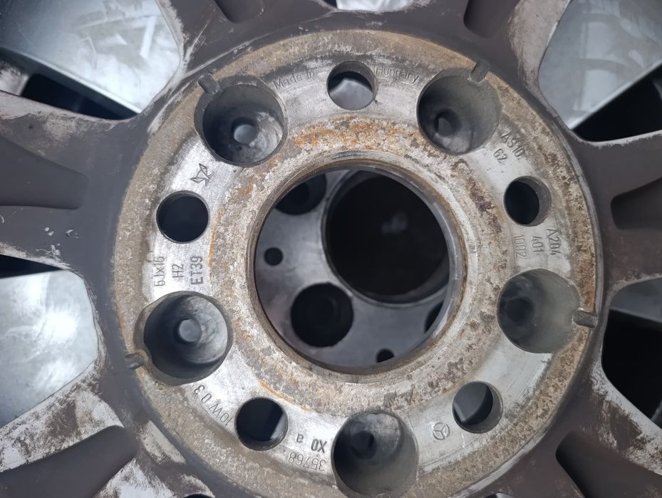 Jante R16 cu cauciucuri pentru Mercedes C