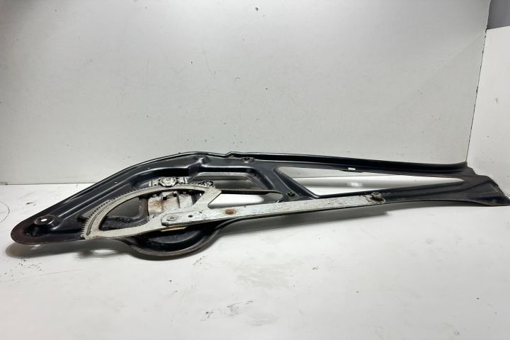 Macara geam stanga fata Mercedes-Benz Sprinter prima generatie 903 (f