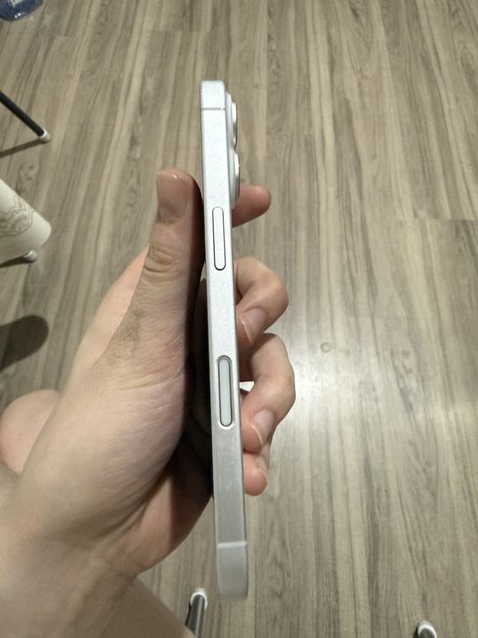 Продам Iphone 16 128gb