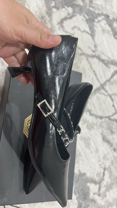 Обув прадам новый