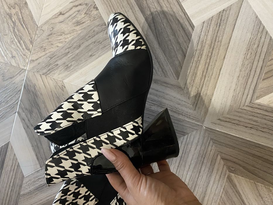 Боти от естествена кожа