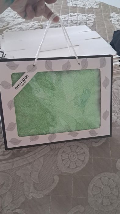 Продам подарочный коробка