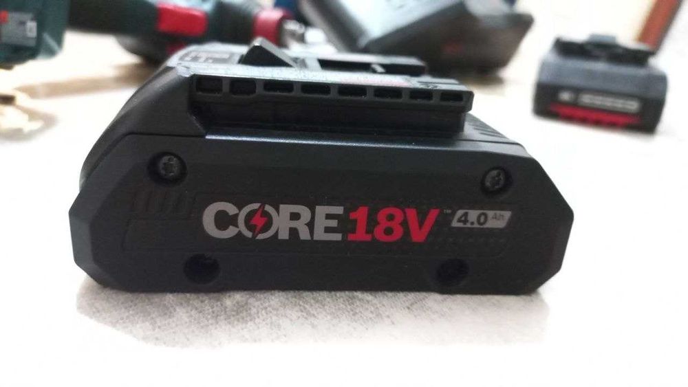 Original BOSCH CORE 18V 4Ah Оригинал Батарея Аккумулятор BOSCH 18V 4ач