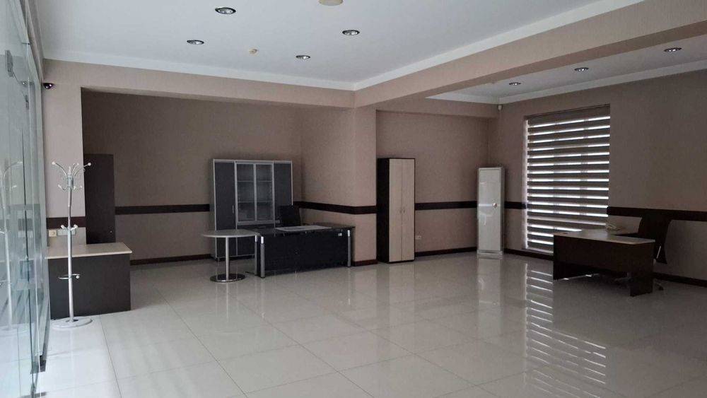 Сдаётся отдельно стоящее здание 2200 м² в Центре —Мирабадский Переушка