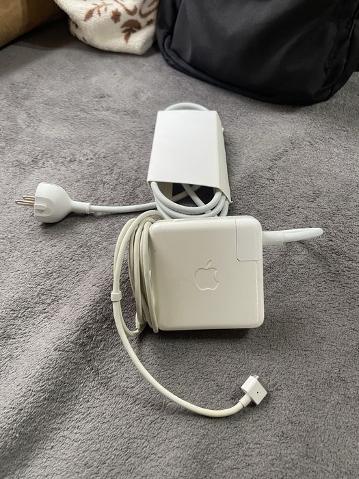 Зарядно Apple MagSafe 85w