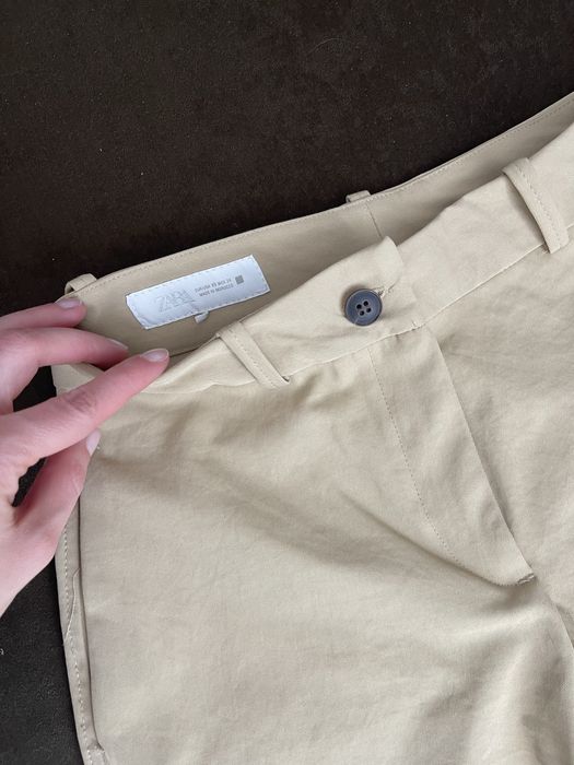 Нов бежов панталон Zara, широк крачол