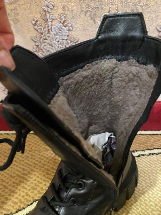 Продам сапожки зимние