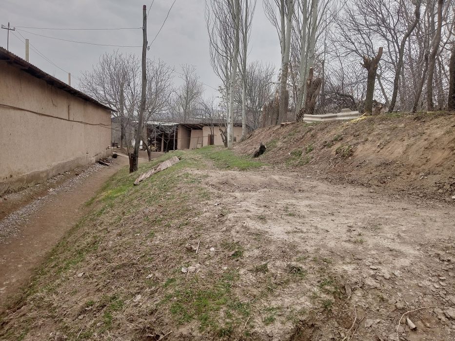 Дача учун бостонлк рн хондойлкда уй жой сотлади!