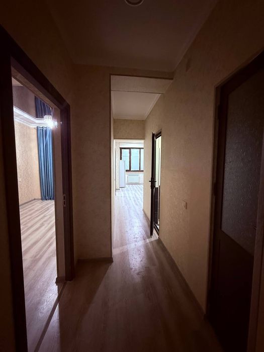 Uy  sotiladi  Navoiy shahri