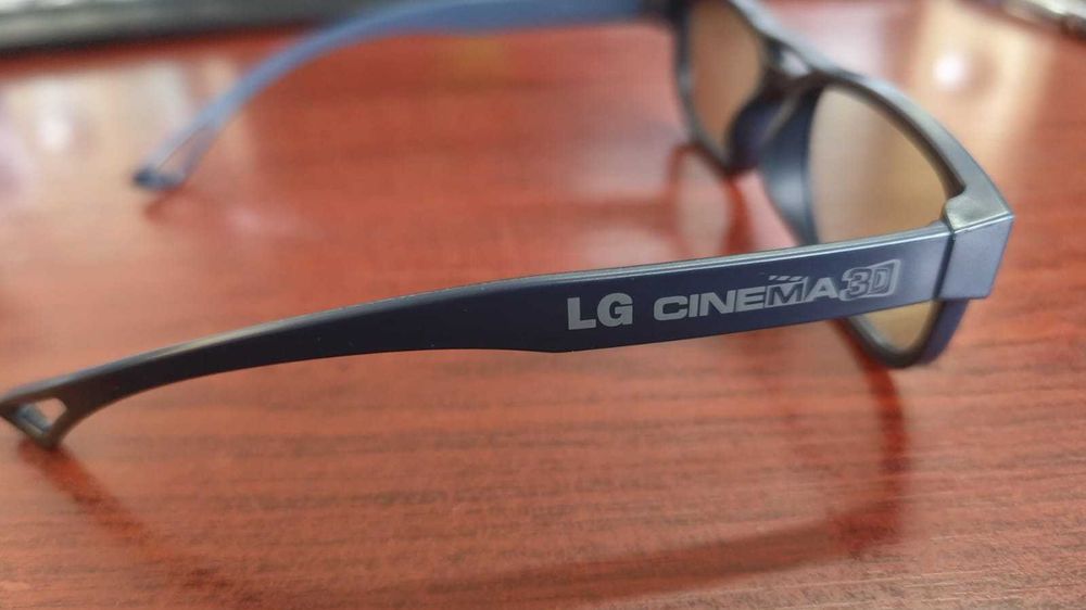 3D очки LG + накладка на очки 3D