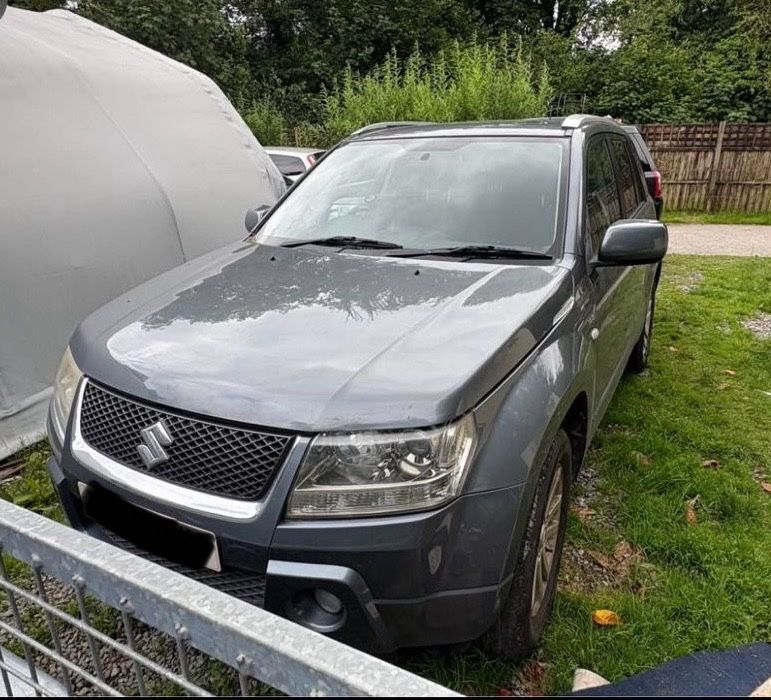 Dezmembrez Suzuki Grand Vitara