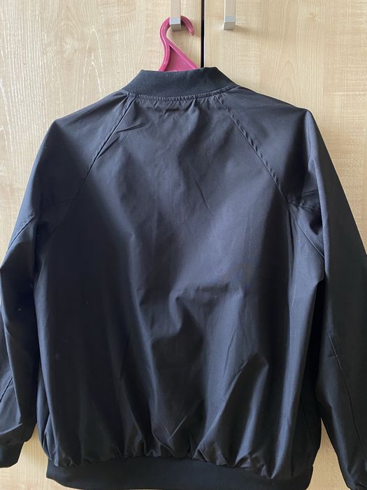 Легкая ветровка