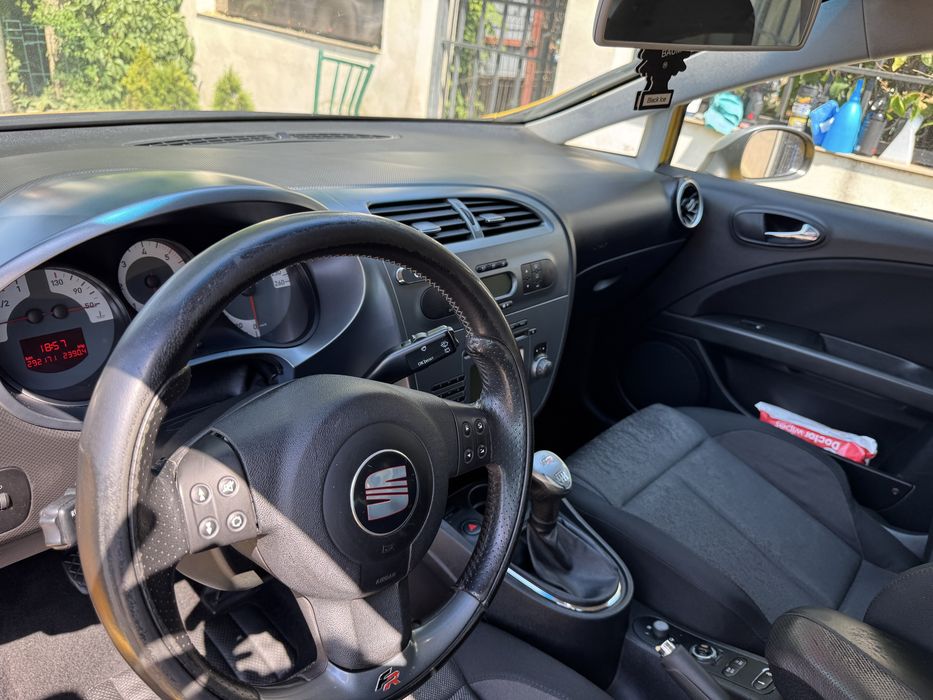 Curatare tapiterii auto/casa