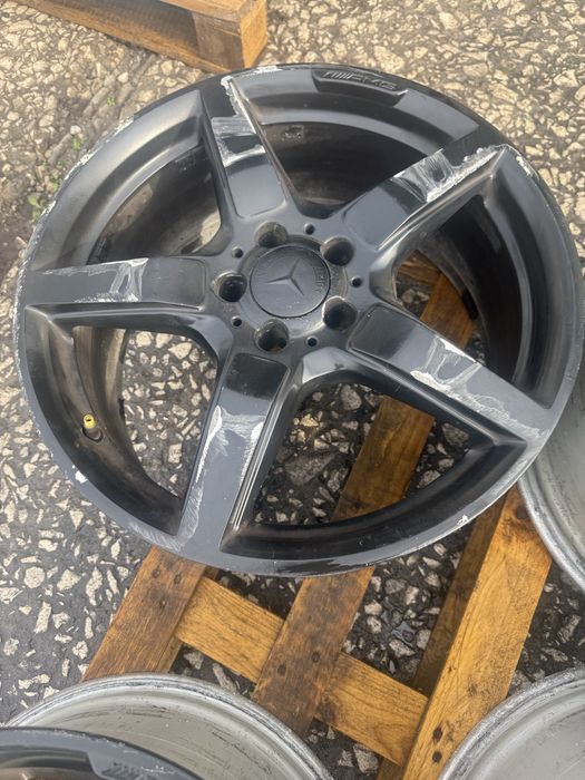 Джанти MERCEDES W218 AMG 9.5"8,5" X 19" 5X112 ET48 ном 121