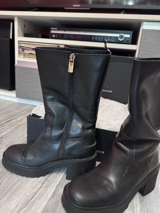 Зимни дамски ботушки Tommy Hilfiger