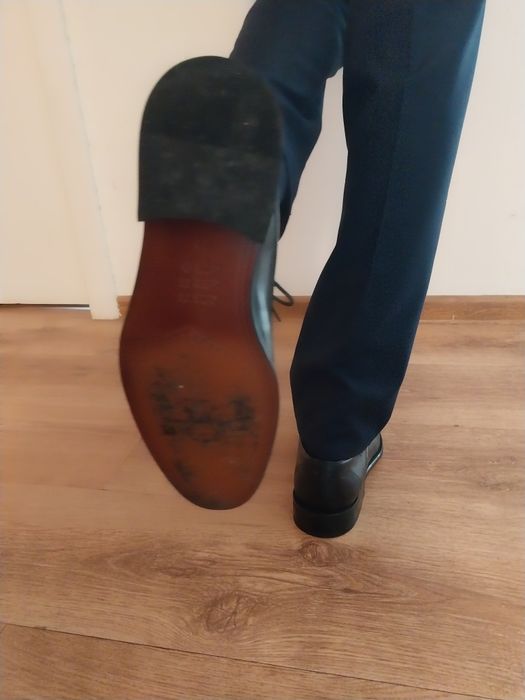 Vand pantofi piele +  costum, camasa, papion  pt baiat 13-15 ani ( 160-170cm)