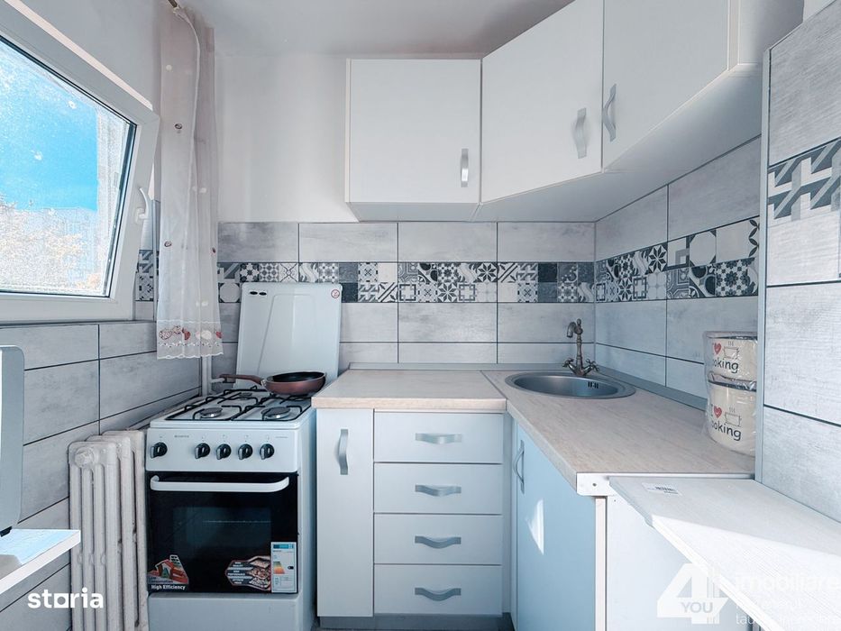 Închiriez garsonieră confort 1 etaj 1 Zona Micalaca - 200 euro