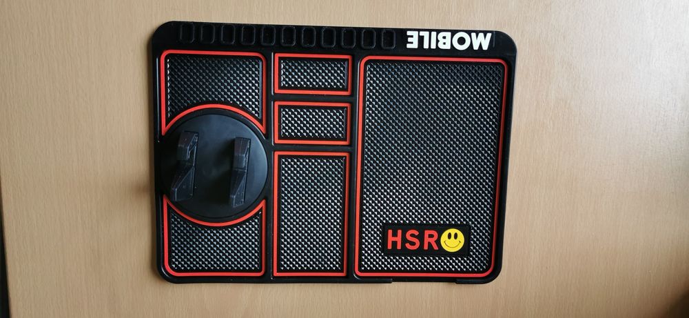 Suport auto antiderapant pentru telefon