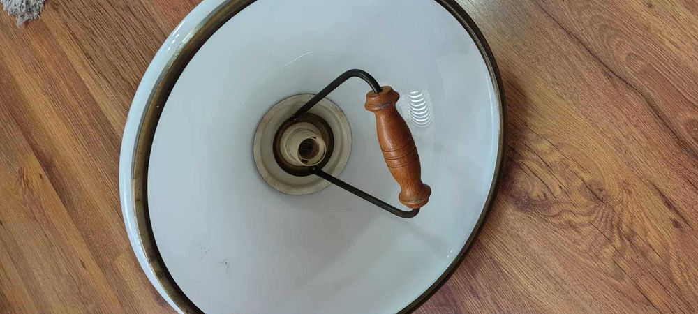 лампион за таван