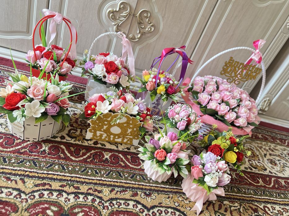 Gullar bayramga tanlab olila