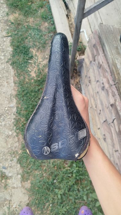 Vând sa bicicleta