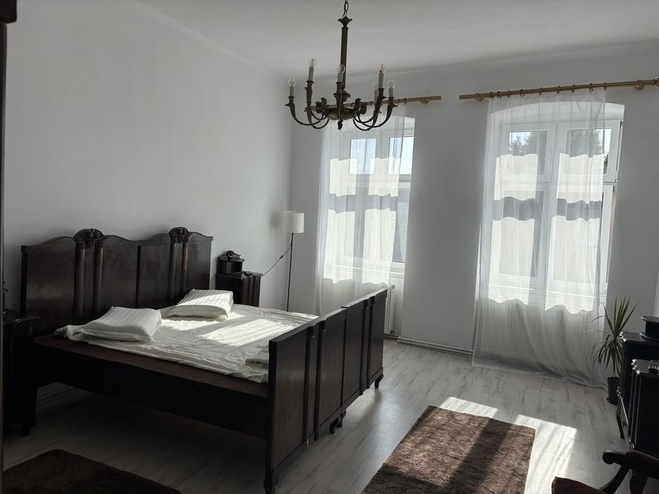 Inchiriez apartament centrul istoric Medias