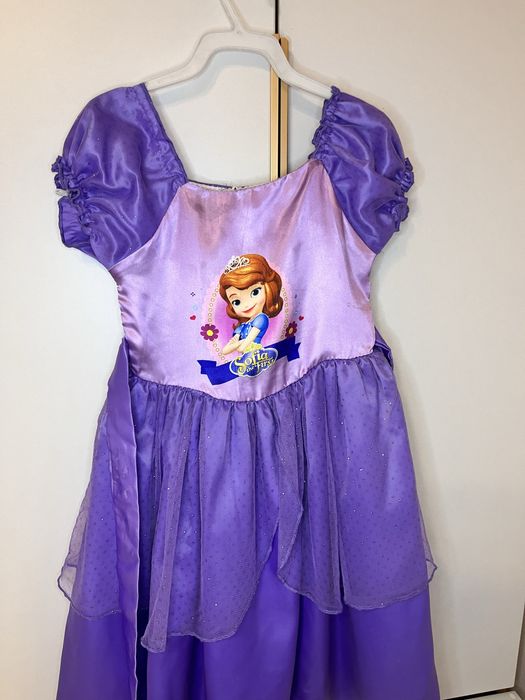 Нарядные платья на праздник