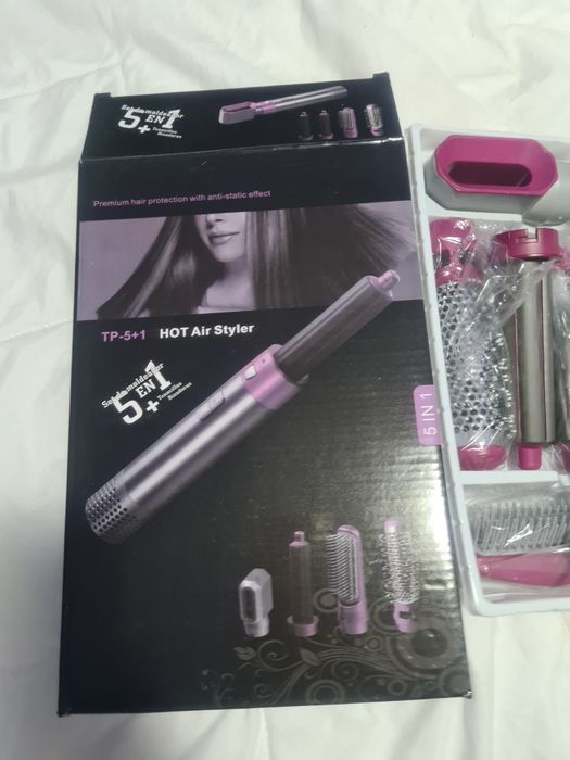 Сешоар 5 in 1.Нов