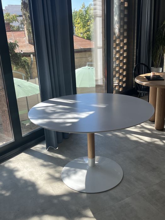 Masa dining rotunda 120 cm