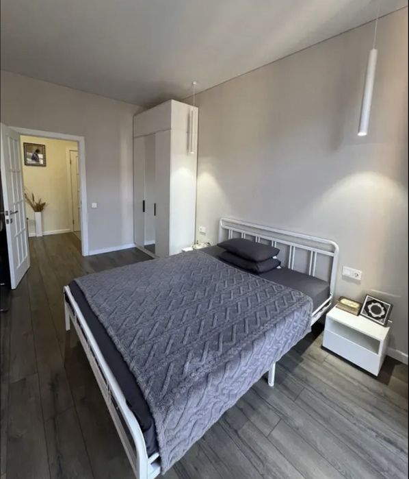 Кровать и матрас Ascona