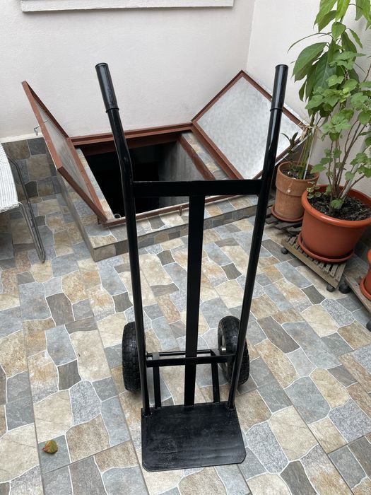 Carucior marfa, schelet metalic