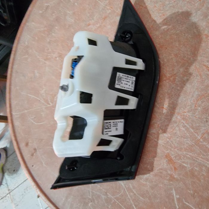 Mercedes Benz CLA W118 Mopf 2024 десен вътрешен стоп