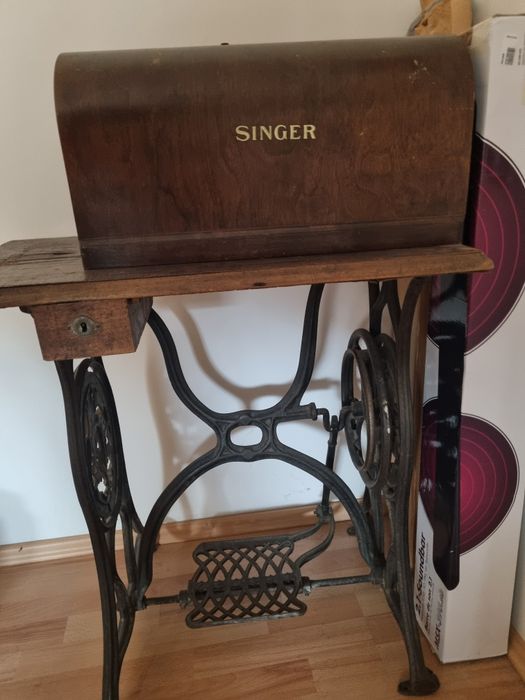 Vand masina de cusut Singer