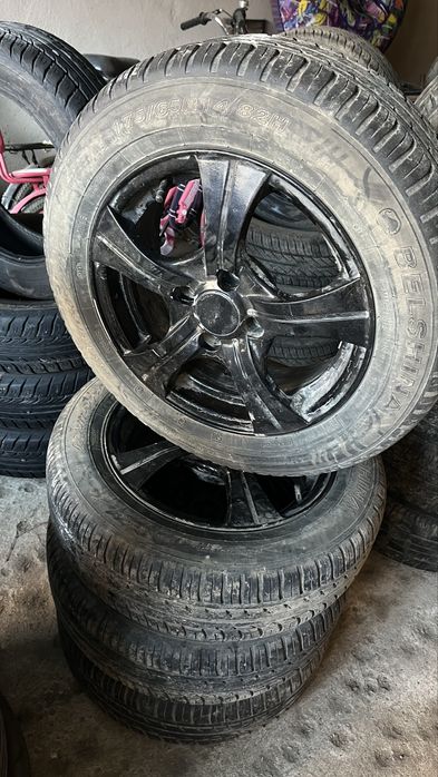 Продам летние шины с дисками р14
