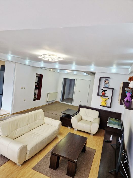 Inchiriez casa zona Dedeman
Aceasta proprietate cu parter si etaj se i