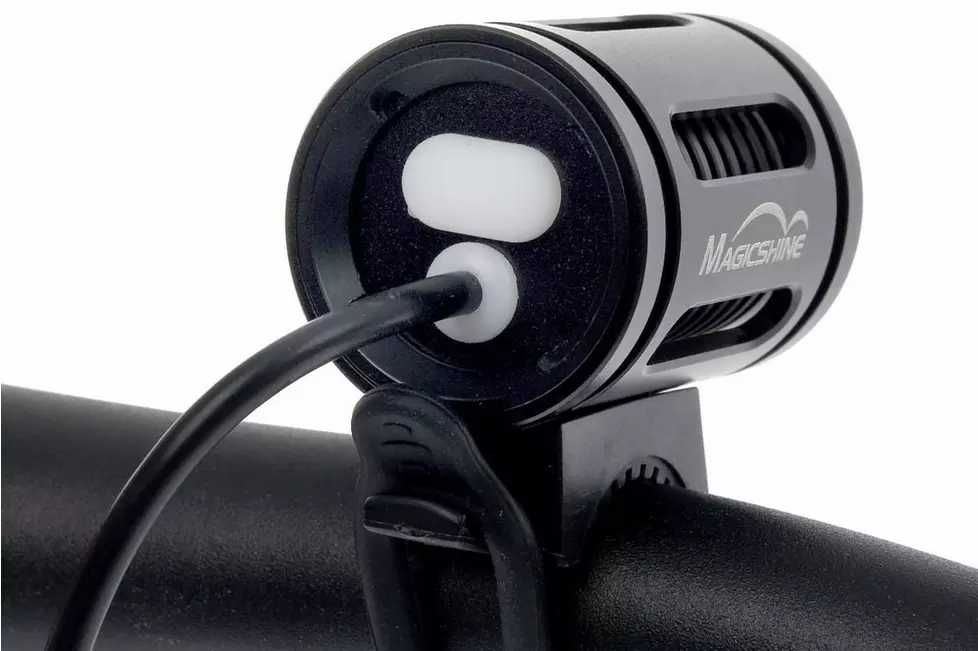 LED велосипедни светлини Magicshine 1000 и 1400 лумена