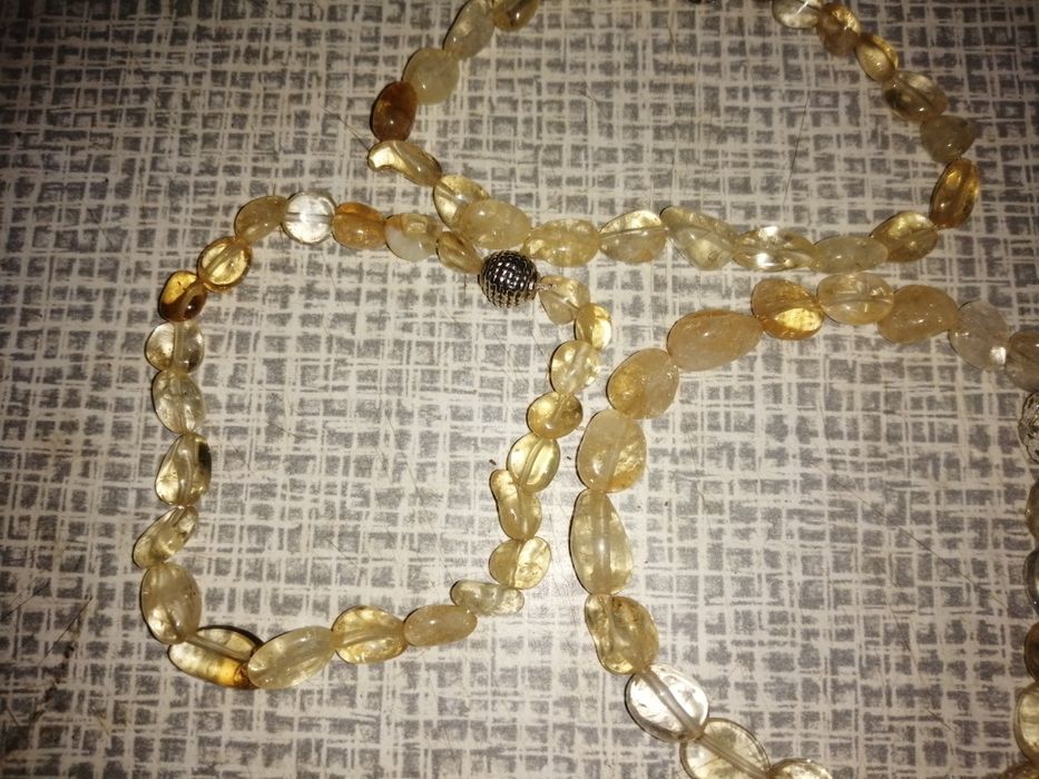 Продаются браслеты из натурального цитрина.