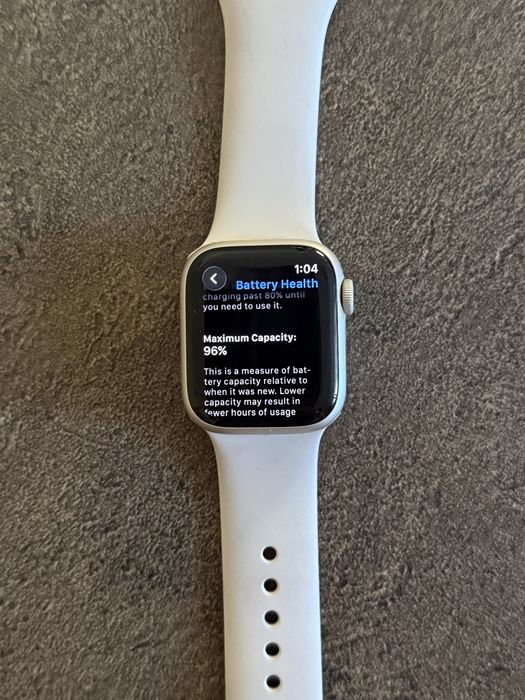Apple watch series 8