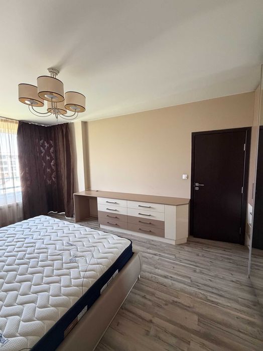 Продава Тристаен 3-СТАЕН Овча купел 110 кв.м обзаведен