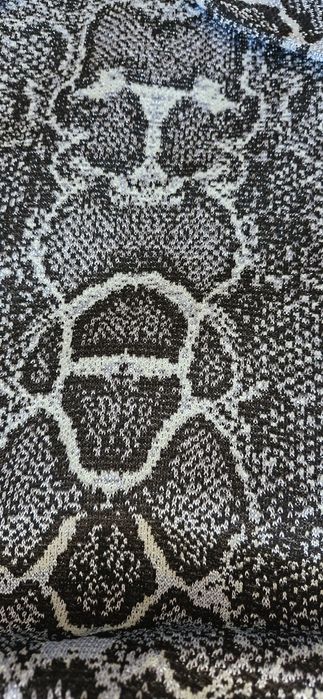 Compleu pulover si fusta H&M - M