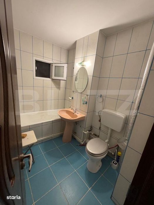 Apartament 3 camere decomandat, etaj 3, Rovine, zona Posta din Rovine