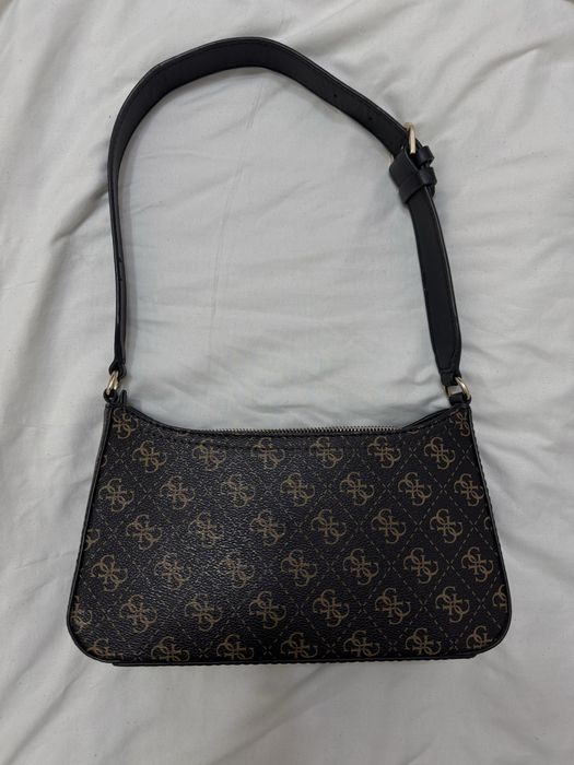 Продам сумку Guess