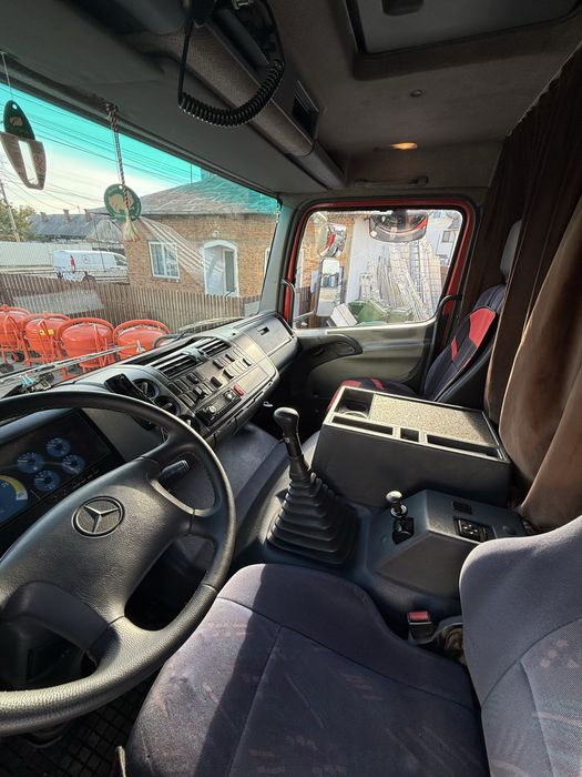 Mercedes Atego macara Hiab 102