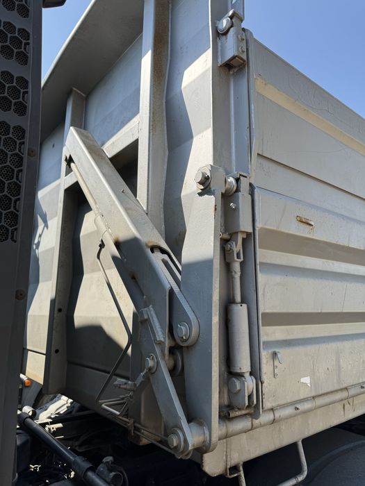 MAN TGA 35.430 8x4 autobasculanta Scania Mercedes DAF