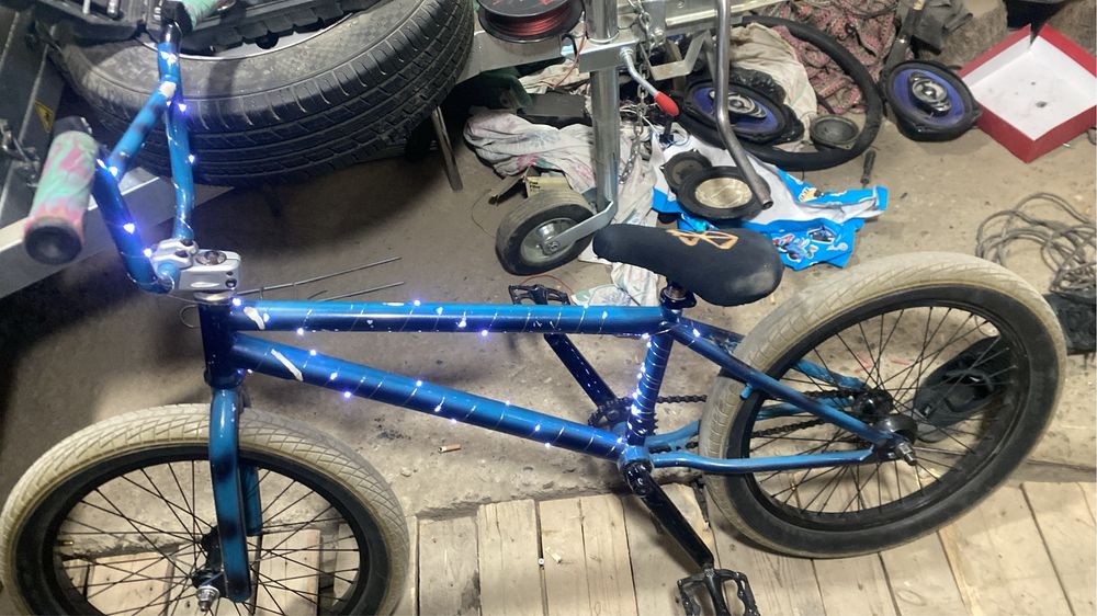 Продам бмх срочно