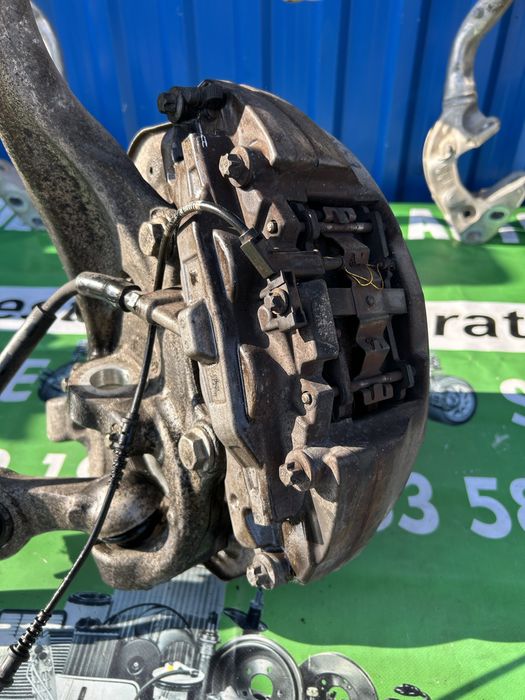 Etrier stânga față Mercedes W213 E350 cdi