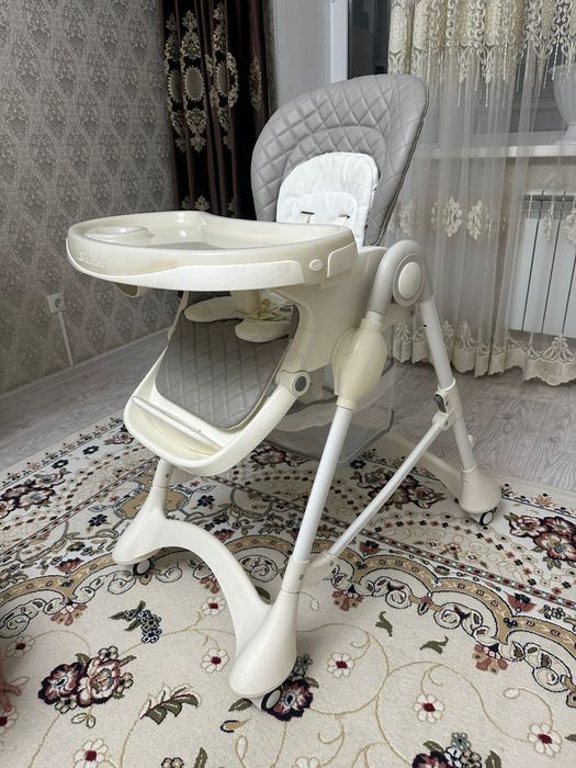 Детский стульчик для кормления