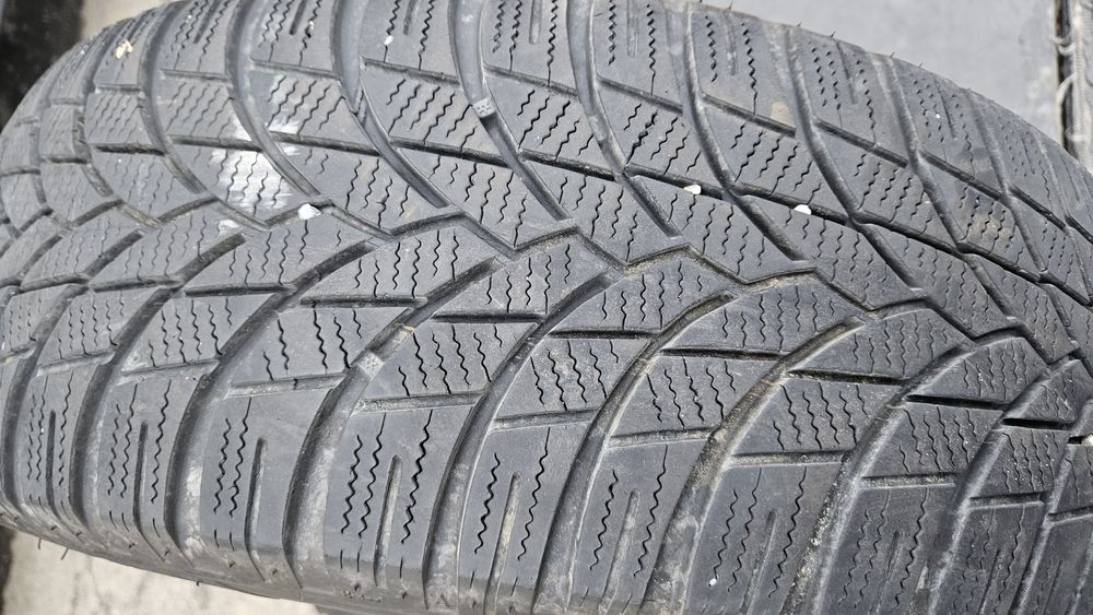 2бр гуми 205 60 16 ласа